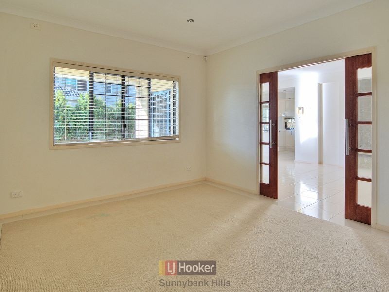 15 Ellendale Circuit, Eight Mile Plains QLD 4113