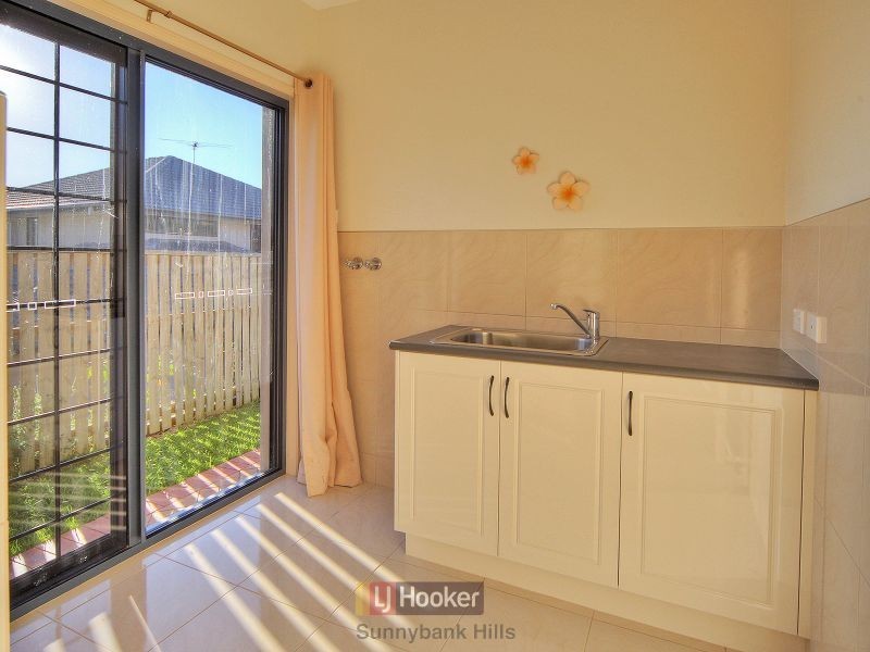 15 Ellendale Circuit, Eight Mile Plains QLD 4113