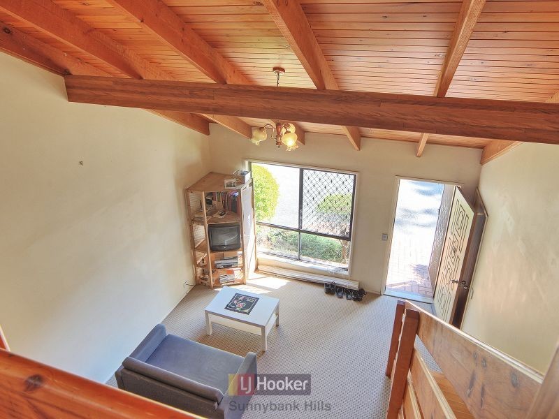 10/93 Barbaralla Drive, Springwood QLD 4127