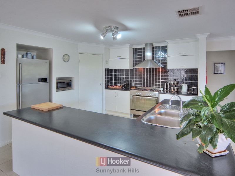 73 Waterbrooke Circuit, Drewvale QLD 4116