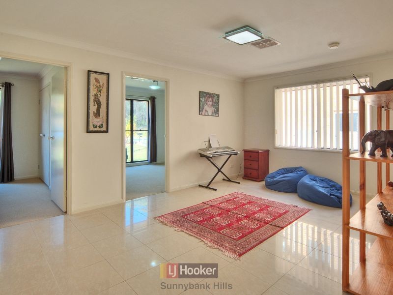 73 Waterbrooke Circuit, Drewvale QLD 4116