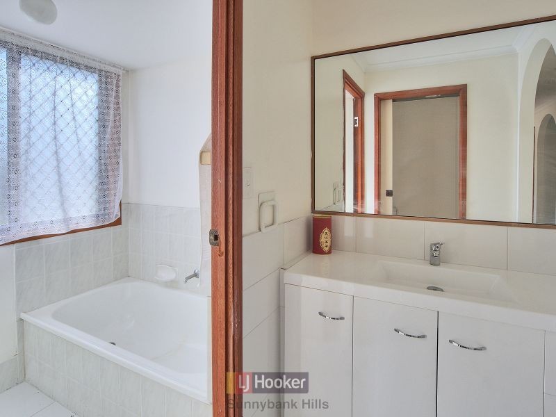 5 Bonyi Street, Sunnybank Hills QLD 4109