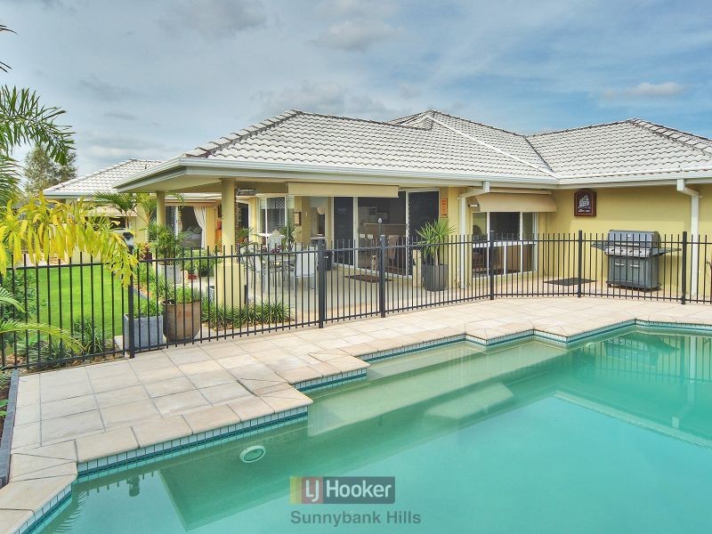 15 Tarra Place, Parkinson QLD 4115
