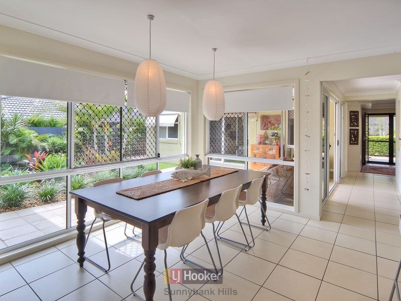 15 Tarra Place, Parkinson QLD 4115