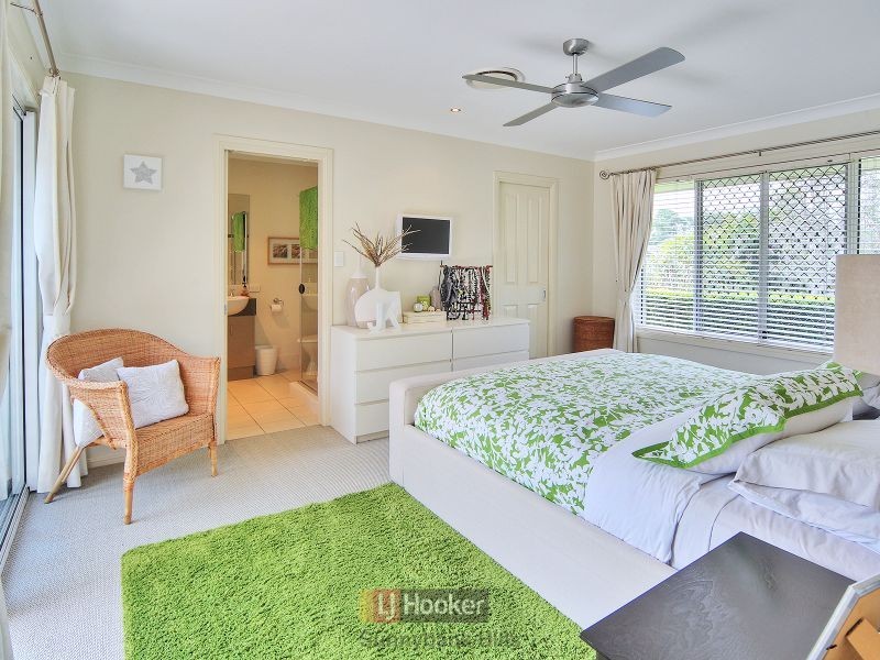 15 Tarra Place, Parkinson QLD 4115