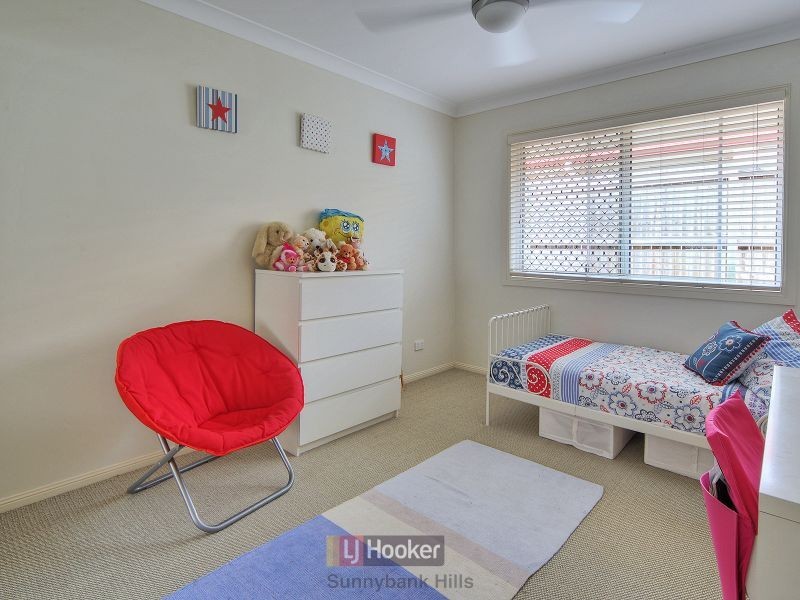 15 Tarra Place, Parkinson QLD 4115