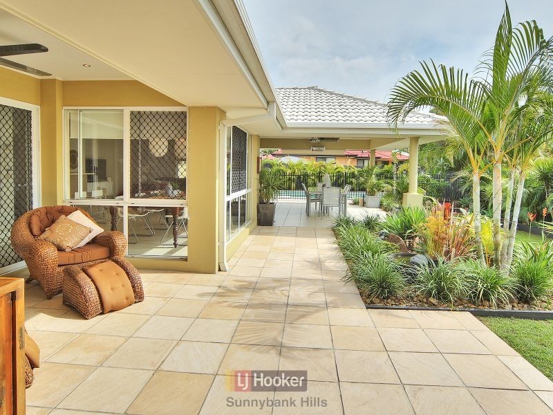 15 Tarra Place, Parkinson QLD 4115