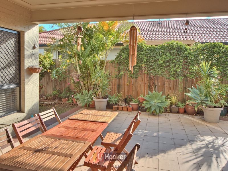 10 Lillydale Place, Calamvale QLD 4116