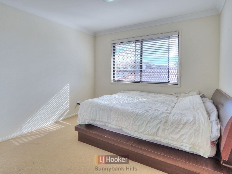 10 Lillydale Place, Calamvale QLD 4116