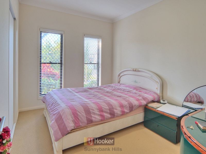 10 Lillydale Place, Calamvale QLD 4116