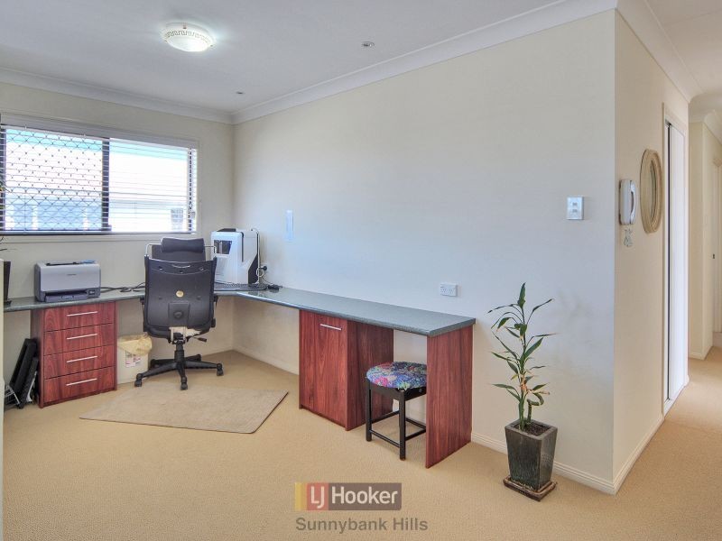 10 Lillydale Place, Calamvale QLD 4116