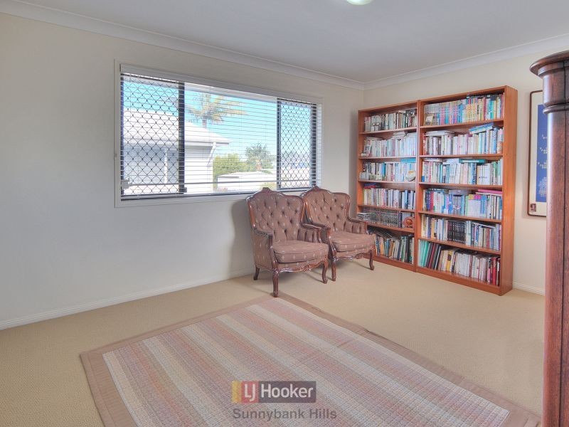 10 Lillydale Place, Calamvale QLD 4116