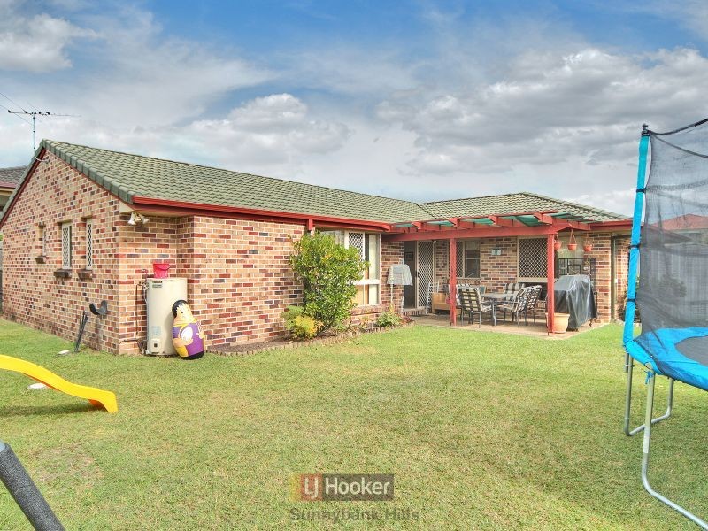 4 Atkinson Close, Coopers Plains QLD 4108