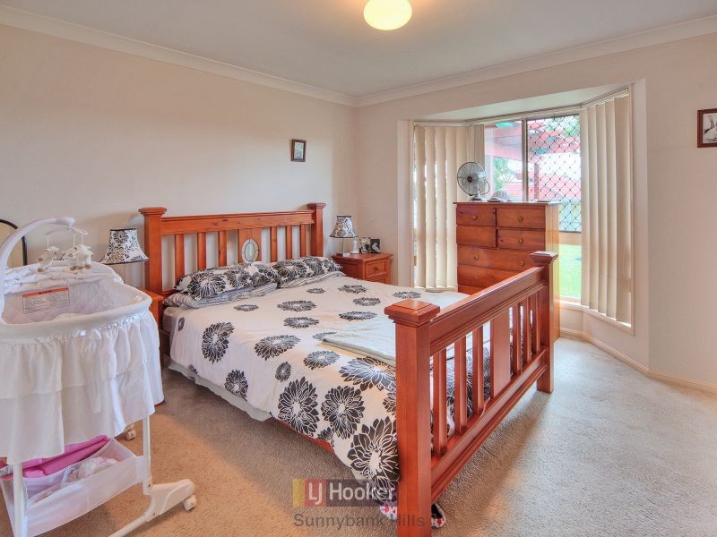 4 Atkinson Close, Coopers Plains QLD 4108