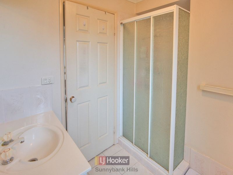 4 Atkinson Close, Coopers Plains QLD 4108