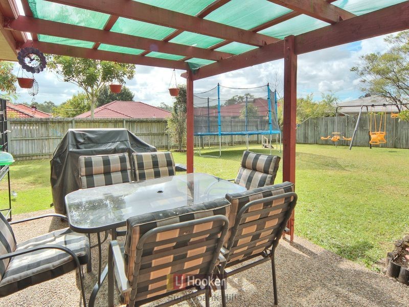 4 Atkinson Close, Coopers Plains QLD 4108