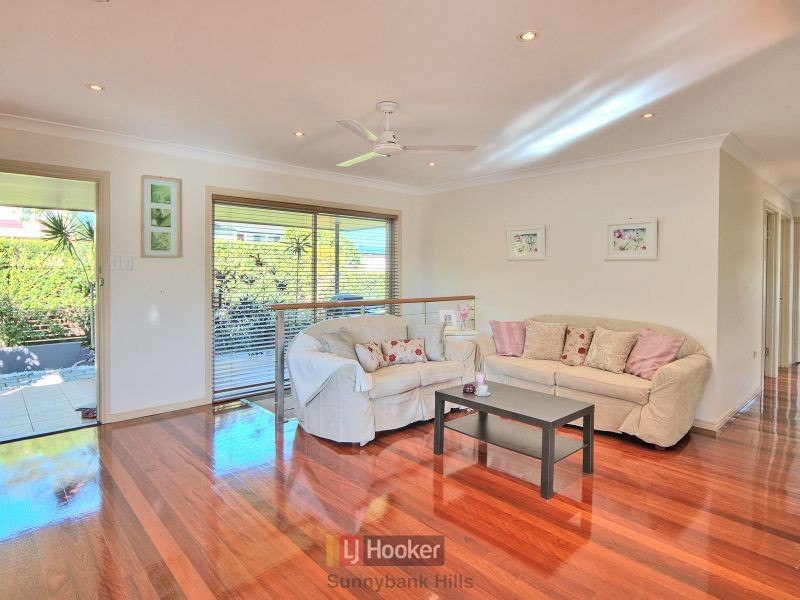 2 Mikarie Street, Sunnybank Hills QLD 4109