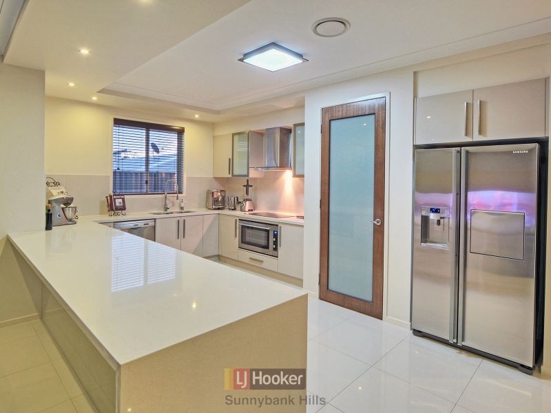 22 Henderson Street, Eight Mile Plains QLD 4113