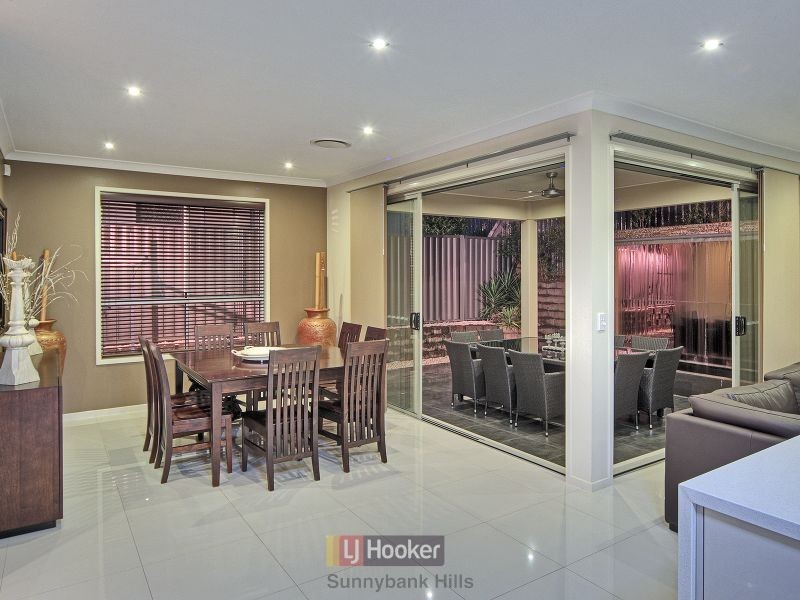 22 Henderson Street, Eight Mile Plains QLD 4113