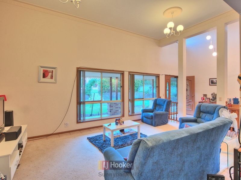 81 Ontario Crescent, Parkinson QLD 4115