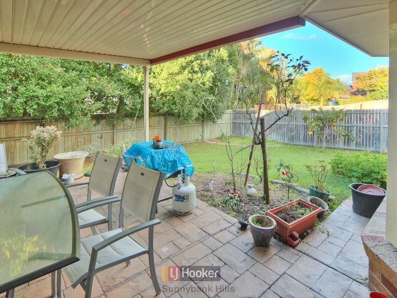 81 Ontario Crescent, Parkinson QLD 4115