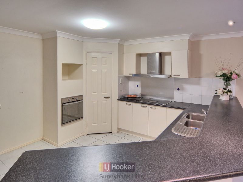 49 White Cedar Circuit, Stretton QLD 4116