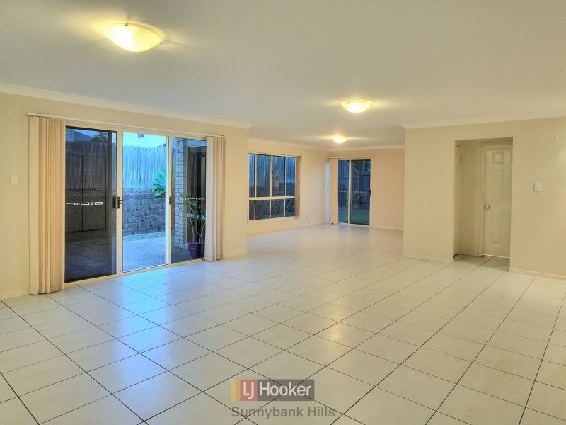 49 White Cedar Circuit, Stretton QLD 4116