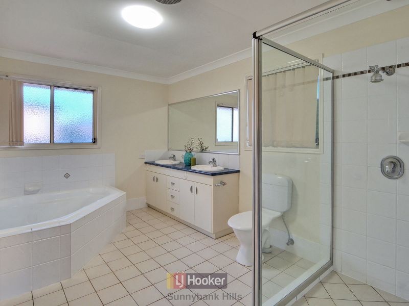 49 White Cedar Circuit, Stretton QLD 4116