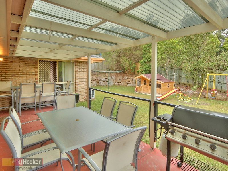 27 Mayfair Place, Stretton QLD 4116