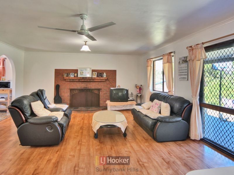 82 Grieve Road, Rochedale QLD 4123