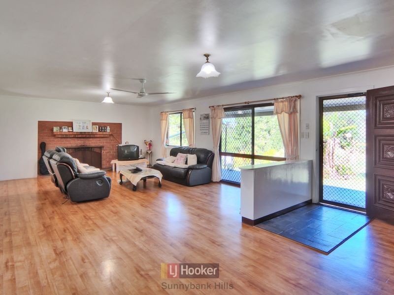 82 Grieve Road, Rochedale QLD 4123