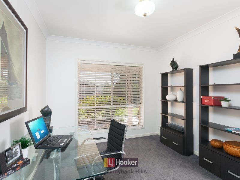 20 Liquidambar Place, Stretton QLD 4116