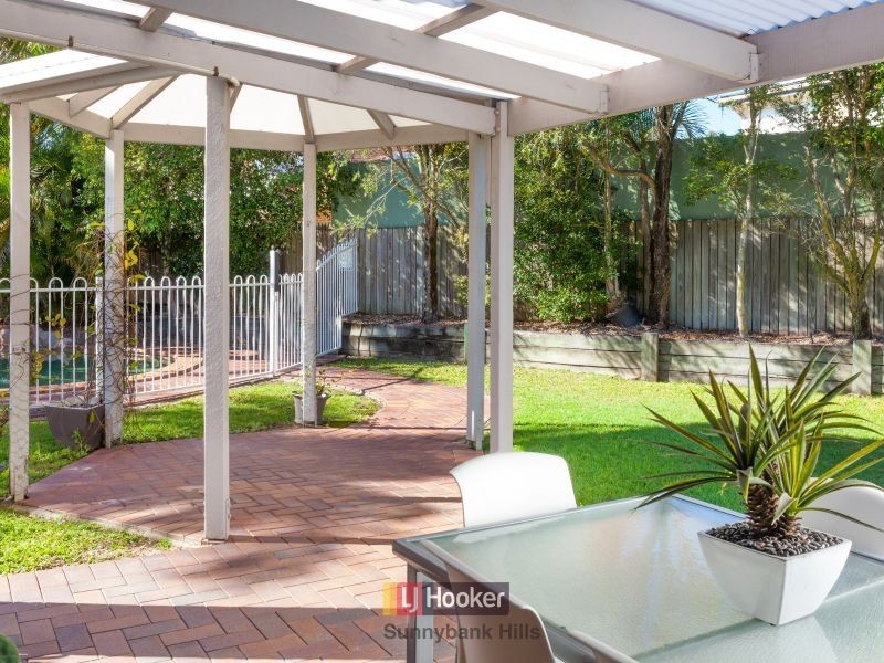 20 Liquidambar Place, Stretton QLD 4116