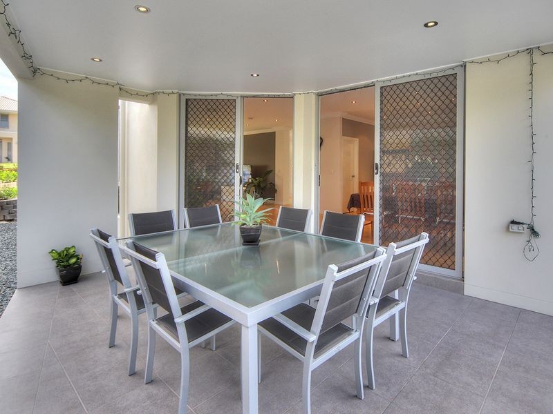 11 Henderson Street, Eight Mile Plains QLD 4113