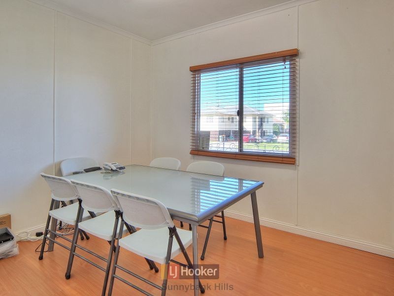 72 Meadow Avenue, Coopers Plains QLD 4108