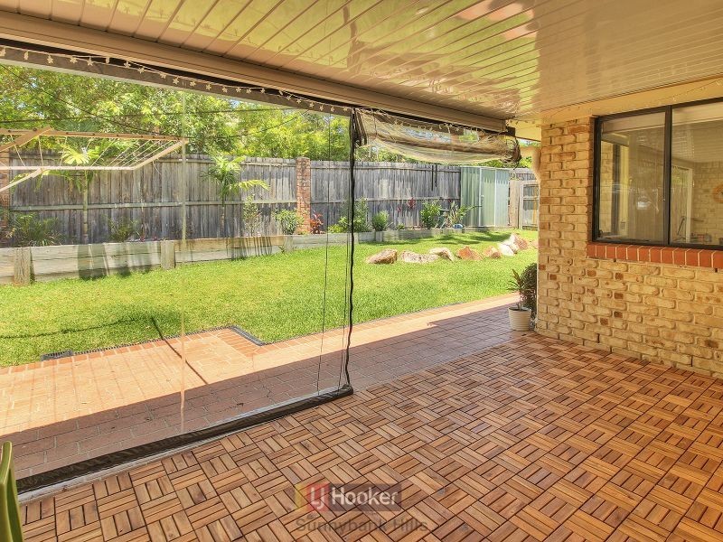 2/8 Honeysuckle Way, Calamvale QLD 4116