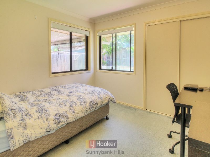 2/8 Honeysuckle Way, Calamvale QLD 4116