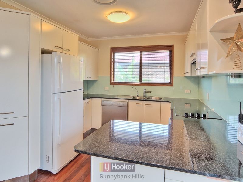 10 Pumice Street, Eight Mile Plains QLD 4113