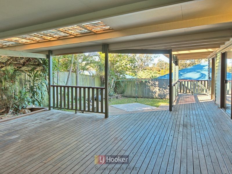 8 Stirling Street, Sunnybank Hills QLD 4109
