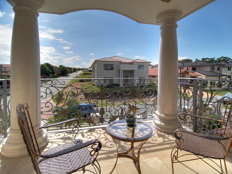 1 Amber Close, Eight Mile Plains QLD 4113