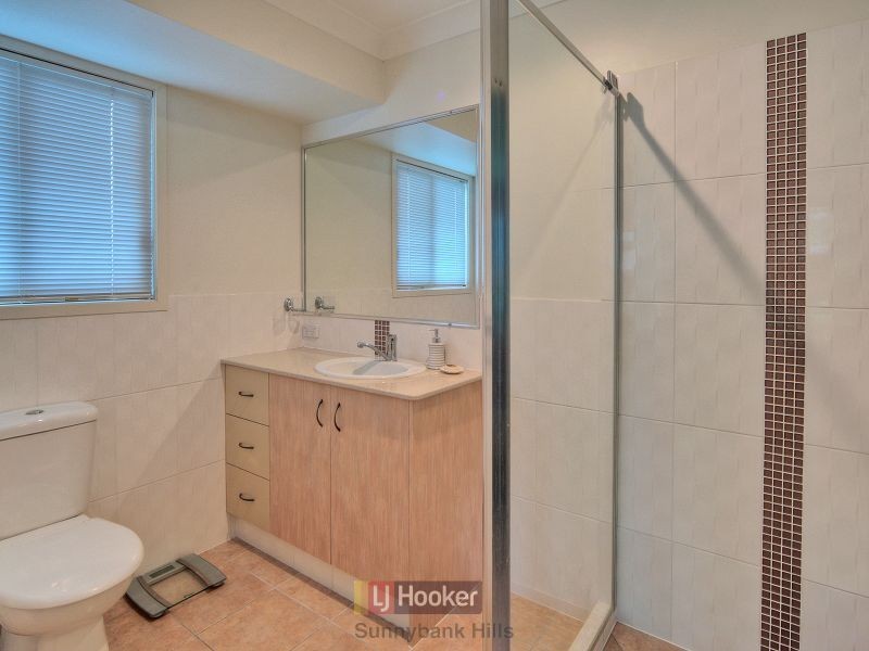 5 Ayesha Place, Calamvale QLD 4116