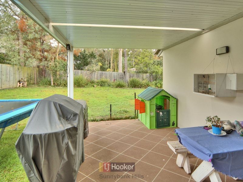 5 Ayesha Place, Calamvale QLD 4116