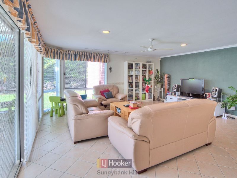 16 Turnock Court, Underwood QLD 4119
