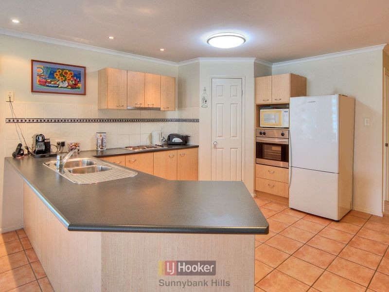 76 Lindfield Street, Parkinson QLD 4115