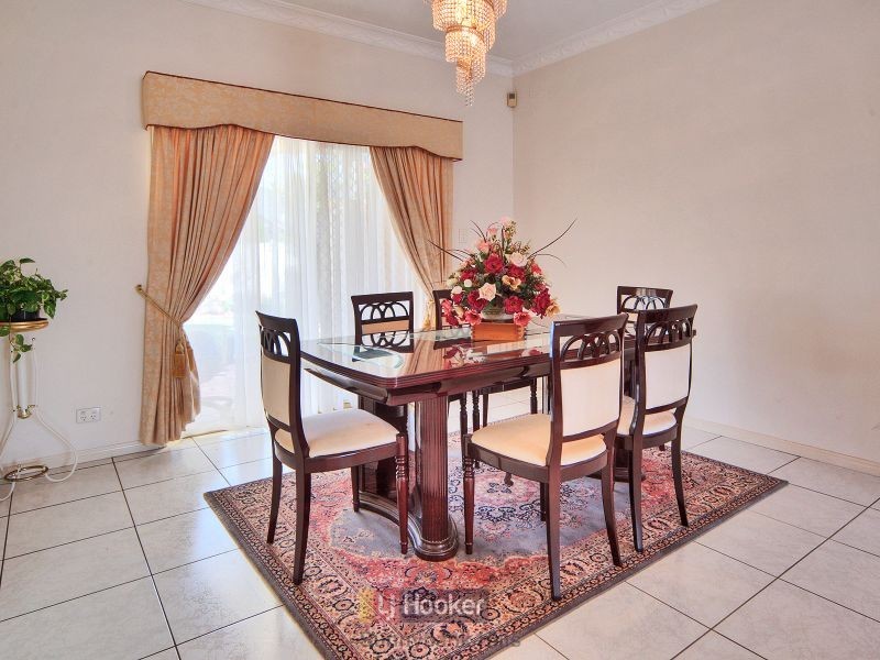 5 Kernow Street, Robertson QLD 4109