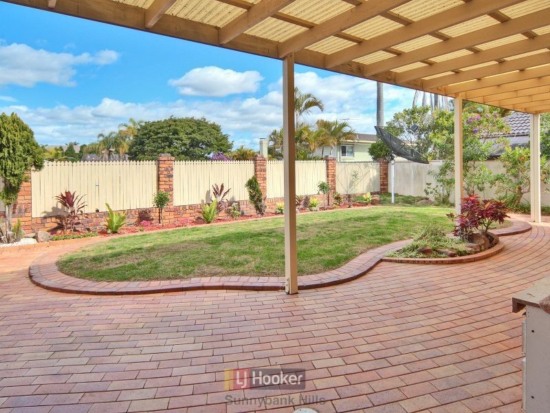5 Kernow Street, Robertson QLD 4109
