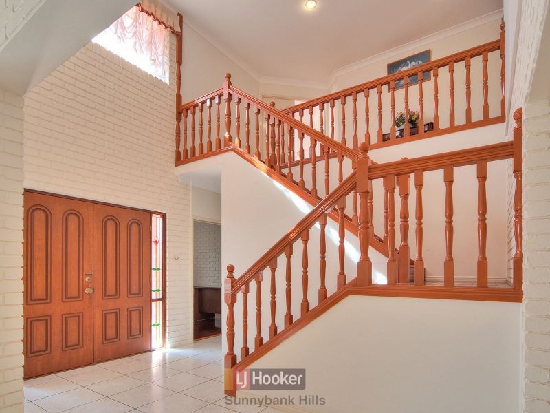 5 Kernow Street, Robertson QLD 4109