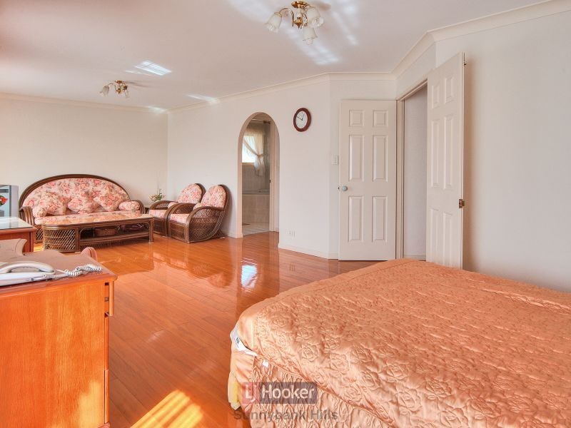 5 Kernow Street, Robertson QLD 4109