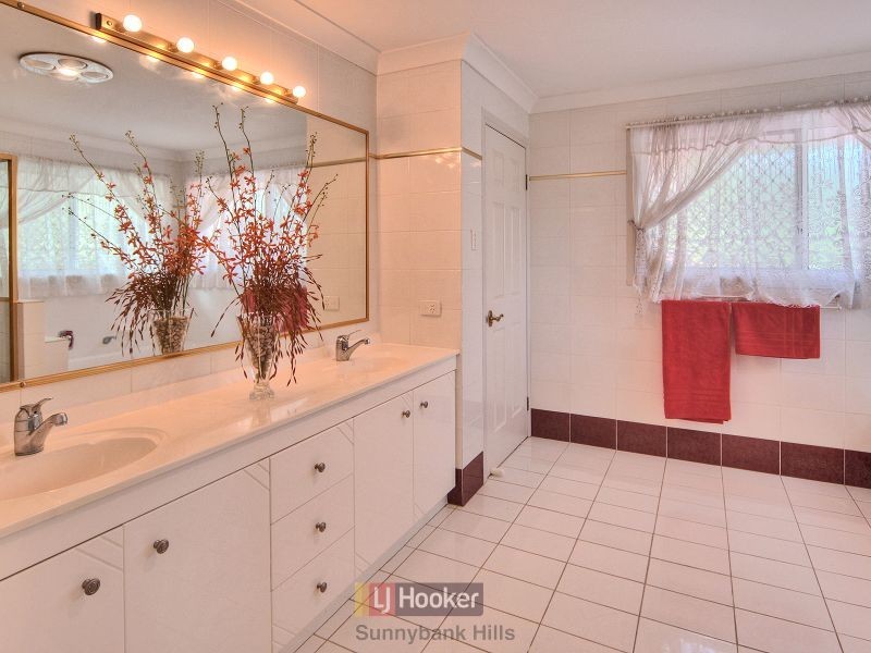 93 Lynelle Street, Sunnybank Hills QLD 4109