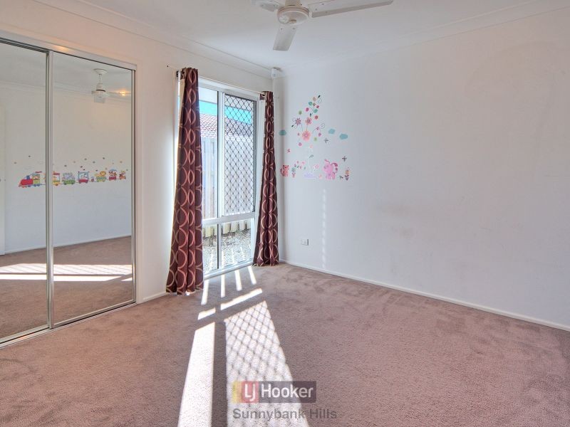 42 Mapelton Circuit, Parkinson QLD 4115